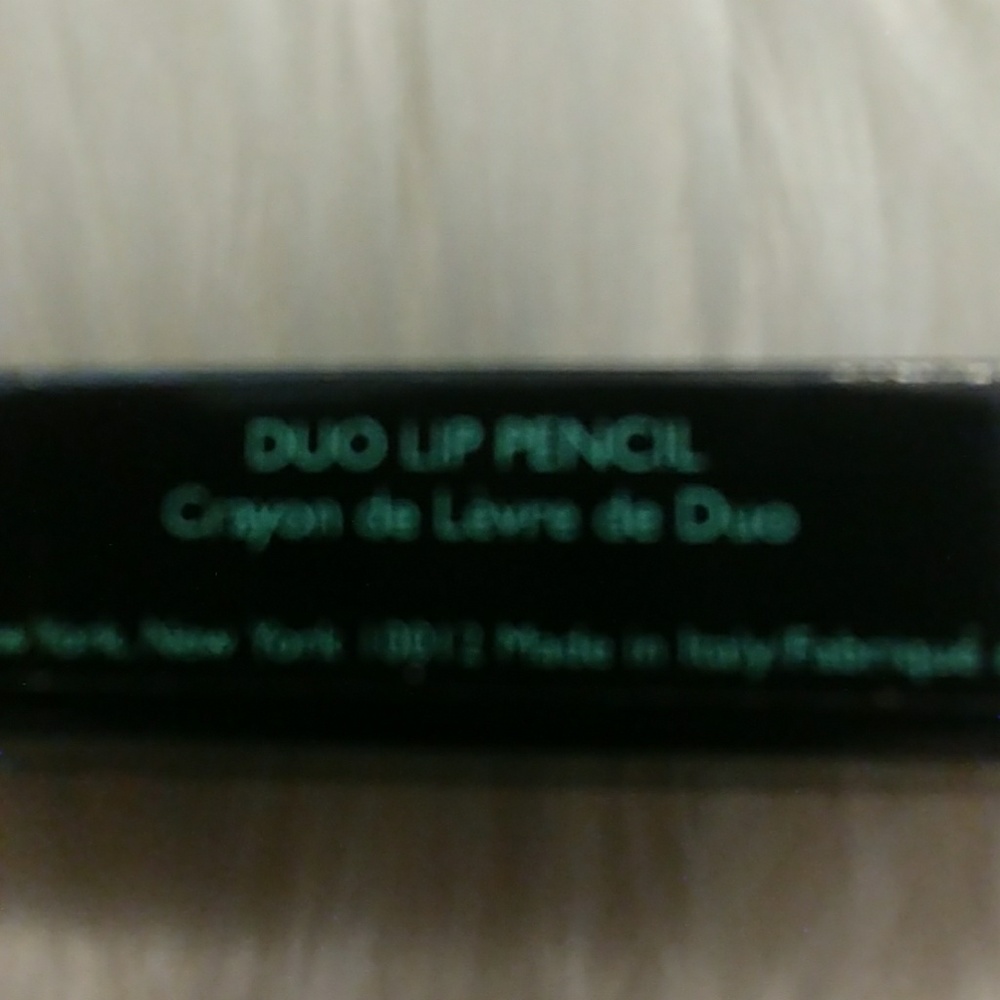 Vincent Longo Duo Lip Pencil 💋 Coco/Lavenderlite - Picture 6 of 8